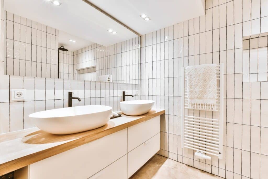 luxury bathroom design 2021 10 21 02 44 58 utc Medium